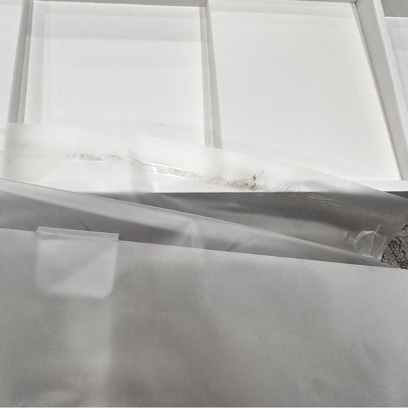 Apple White Magic Keyboard and Mouse Combo - Picture 4 of 8